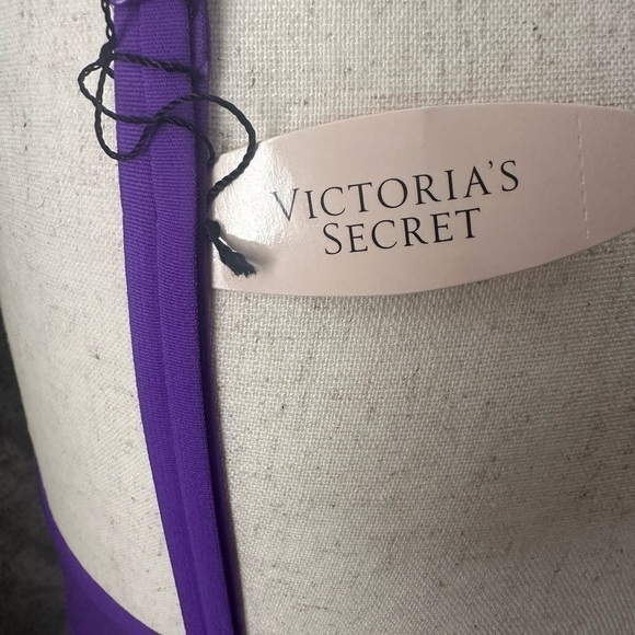 Victoria’s Secret Purple Push-Up Underwire Bra NWT Adjustable Straps size 36DD - Picture 3 of 4